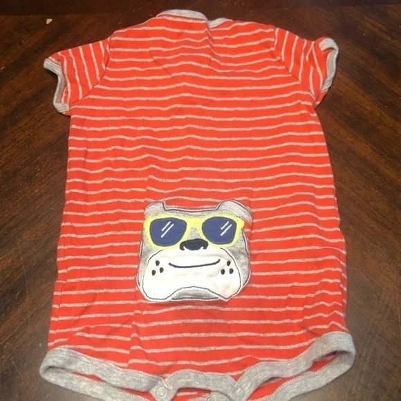 2 Carter’s Size 6 Month Rompers - Picture 6 of 8